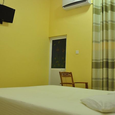Hotel Pearl Gate Chilaw Exterior photo
